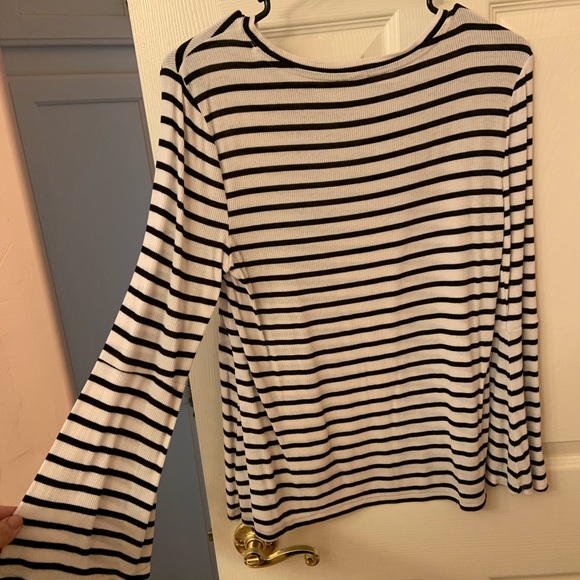 Black and white striped long sleeve - Picture 3 of 4